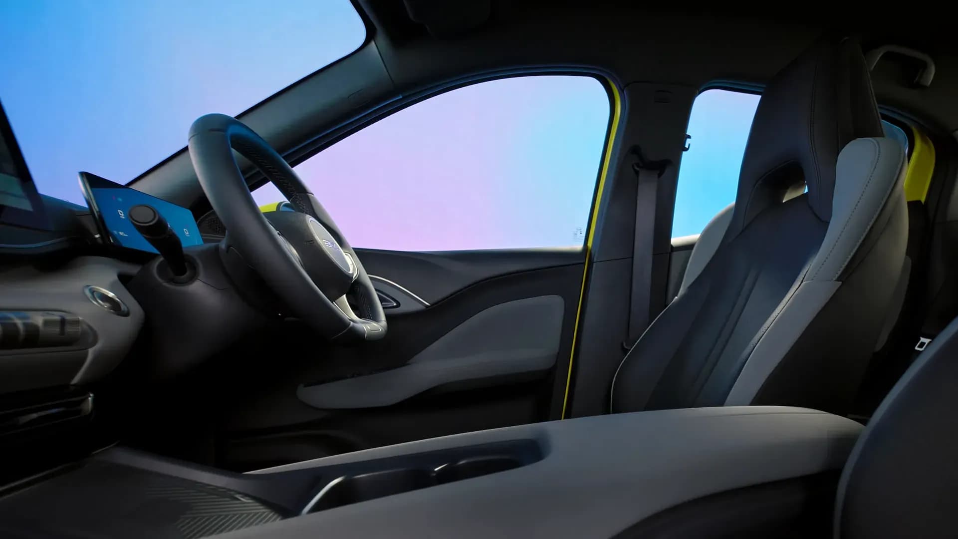 Kursi pengemudi dan setir BYD Atto 1