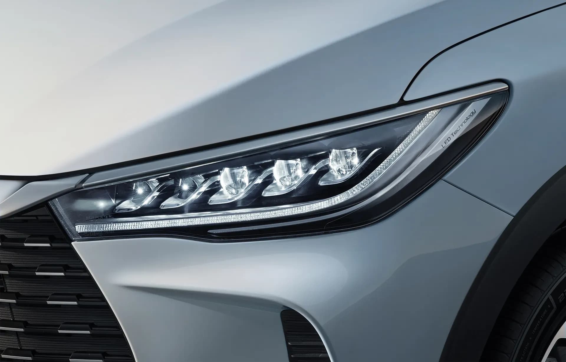 Lampu depan LED BYD M6 DM Cross
