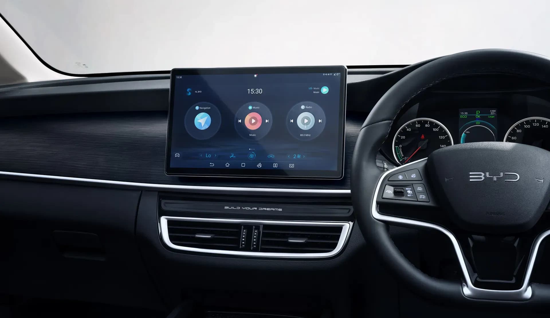 Layar sentuh putar dan setir BYD M6